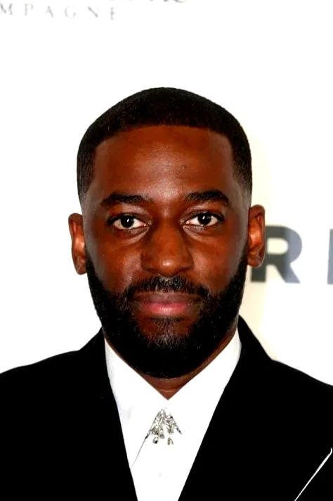  Ashley Thomas