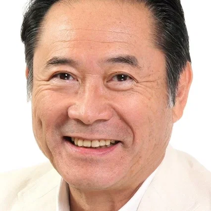  Gin Maeda