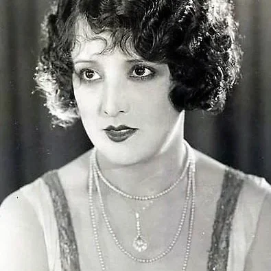 Estelle Taylor