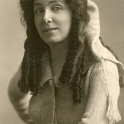  Edythe Chapman