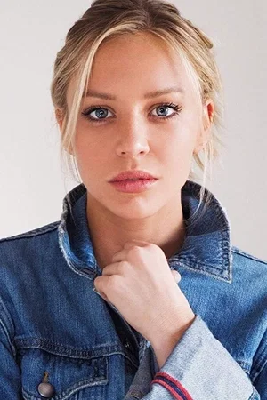  Tara Holt