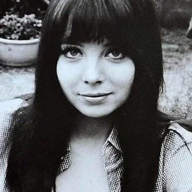  Barbara Capell