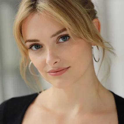 Maggie Weston