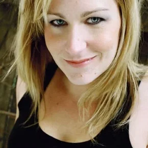 Photo star :  Samantha MacIvor