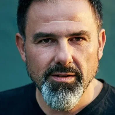  Carlos Lobo