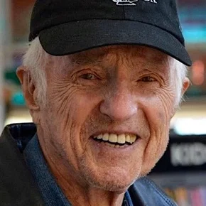 Photo star :  Haskell Wexler