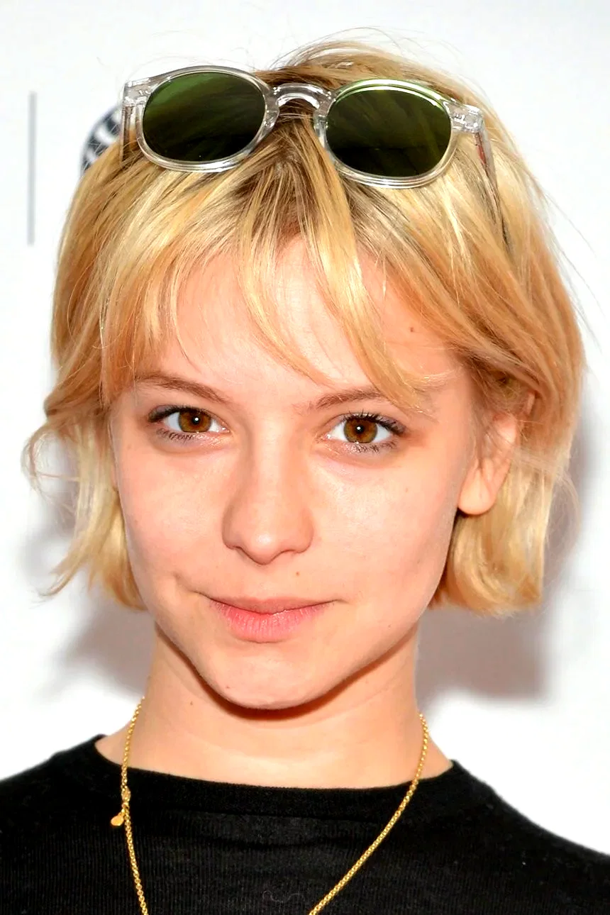  Annabelle Dexter-Jones