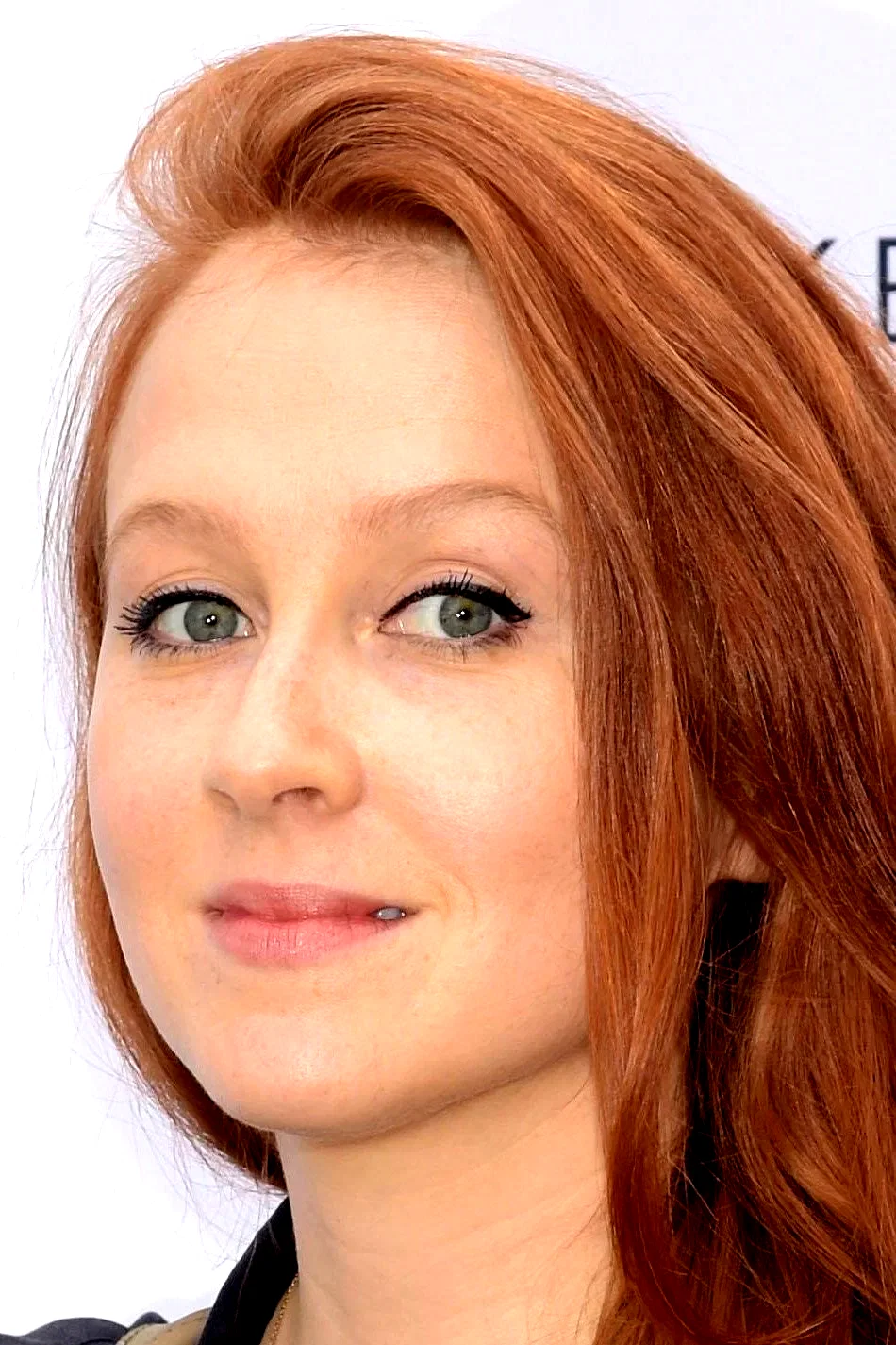  Elizabeth Wood