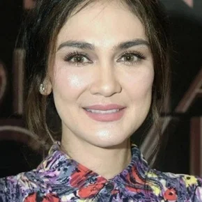 Photo star :  Luna Maya