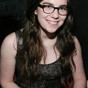 Photo star :  Cyrus Grace Dunham