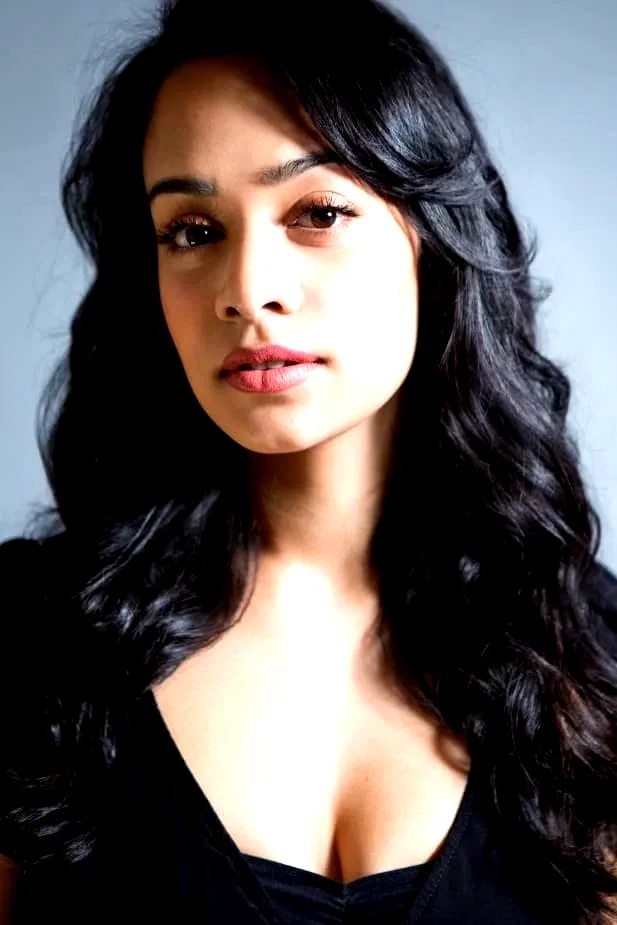  Devika Bhise