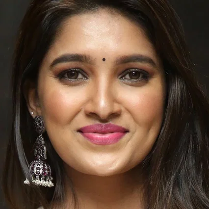  Vani Bhojan