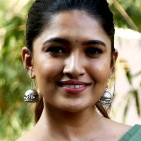 Photo star :  Vani Bhojan