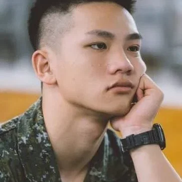  Rui-Hsiu Fan