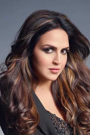  Esha Deol