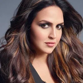 Photo star :  Esha Deol