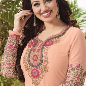 Photo star :  Ayesha Takia
