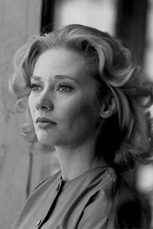  Candace Hilligoss