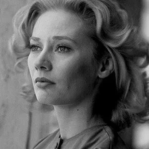 Candace Hilligoss