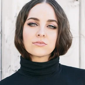 Photo star : Brittany Curran