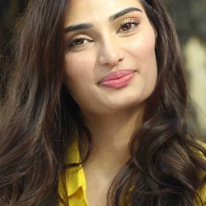  Athiya Shetty
