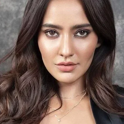  Neha Sharma