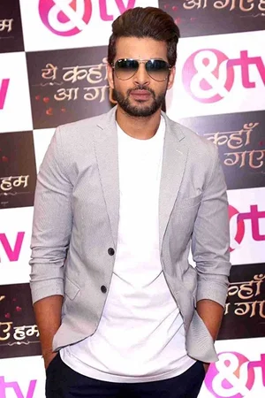  Karan Kundra photo