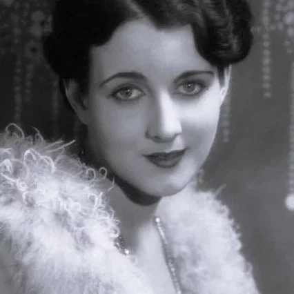  Gertrude Olmstead