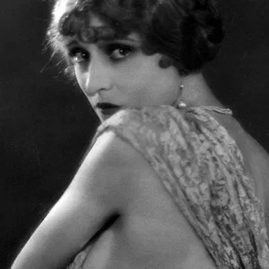  Jacqueline Gadsden