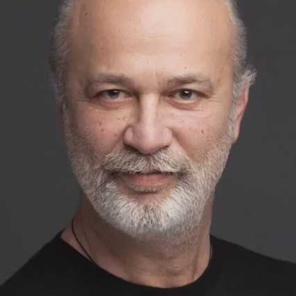  Levent Özdilek