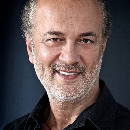  Levent Özdilek