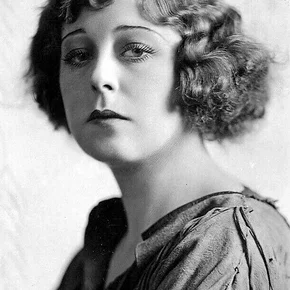 Photo star : Seena Owen