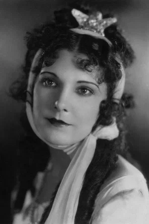  Leatrice Joy