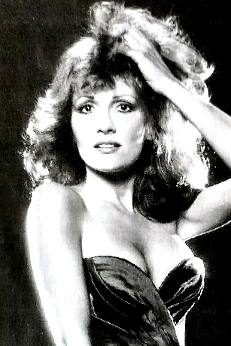  Roz Kelly