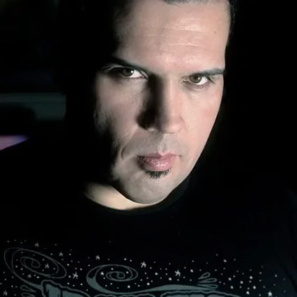  Dan Zachary