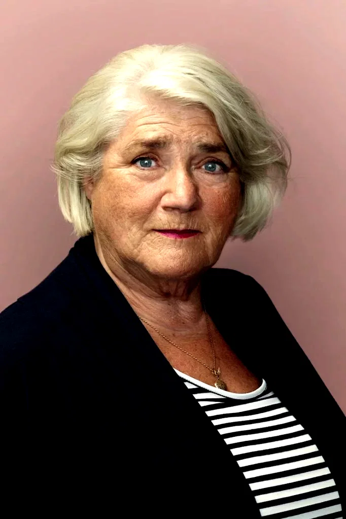  Nelly Frijda