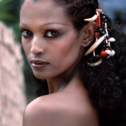  Zeudi Azaya