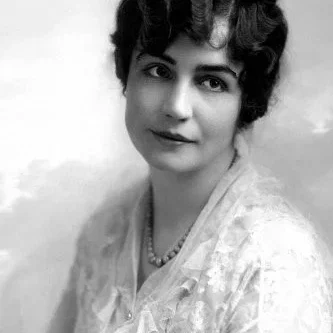  Lois Weber