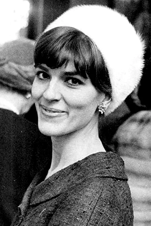 Kristina Adolphson