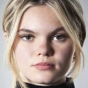 Photo star :  Sasha Gravat Harsch