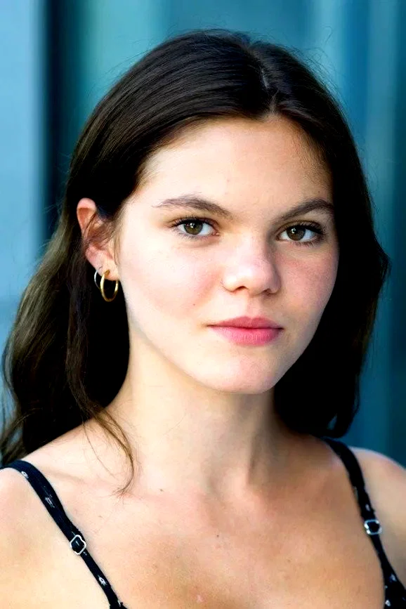  Sasha Gravat Harsch