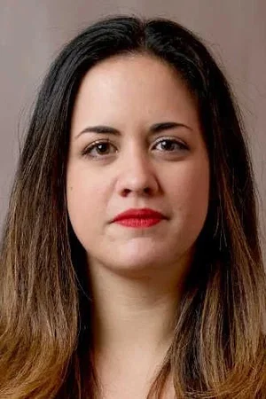  Laura Petrone photo