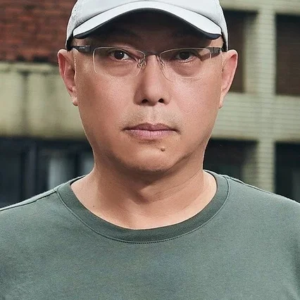  Danny Deng