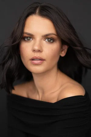  Camila Savia photo