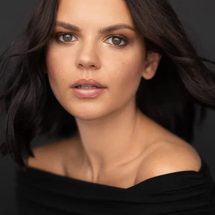  Camila Savia