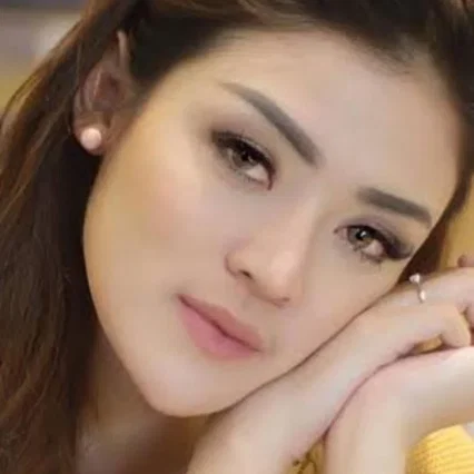  Sylvia Genpati