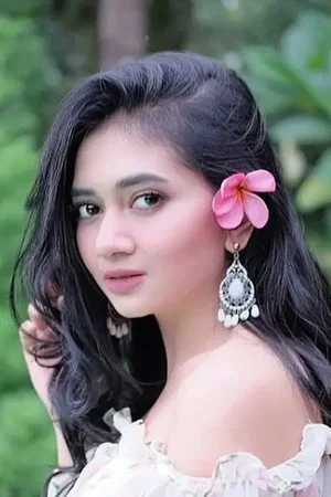  Firstriana Aldila photo