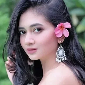 Photo star :  Firstriana Aldila