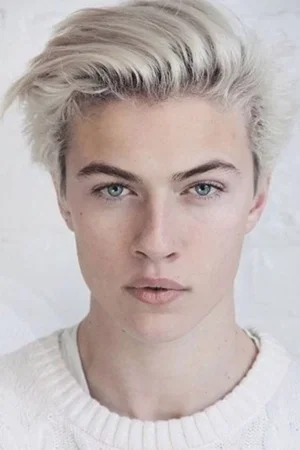  Lucky Blue Smith photo
