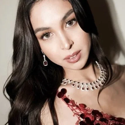  Julia Barretto
